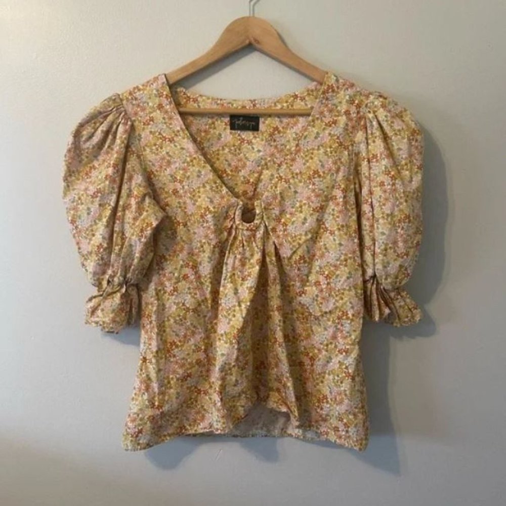Anthropologie vintage Floral, cottage core puff sleeve blouse, size Small